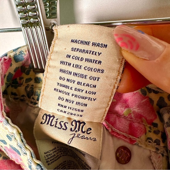 Miss Me Bermuda Shorts Stretch Denim Rhinestone Y2K Western 25 Floral Leopard - Picture 14 of 17